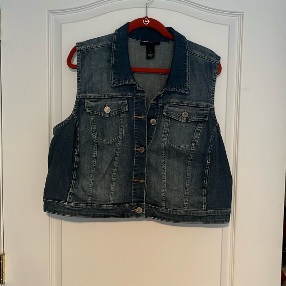 Lane Bryant Women’s Blue Denim Vest